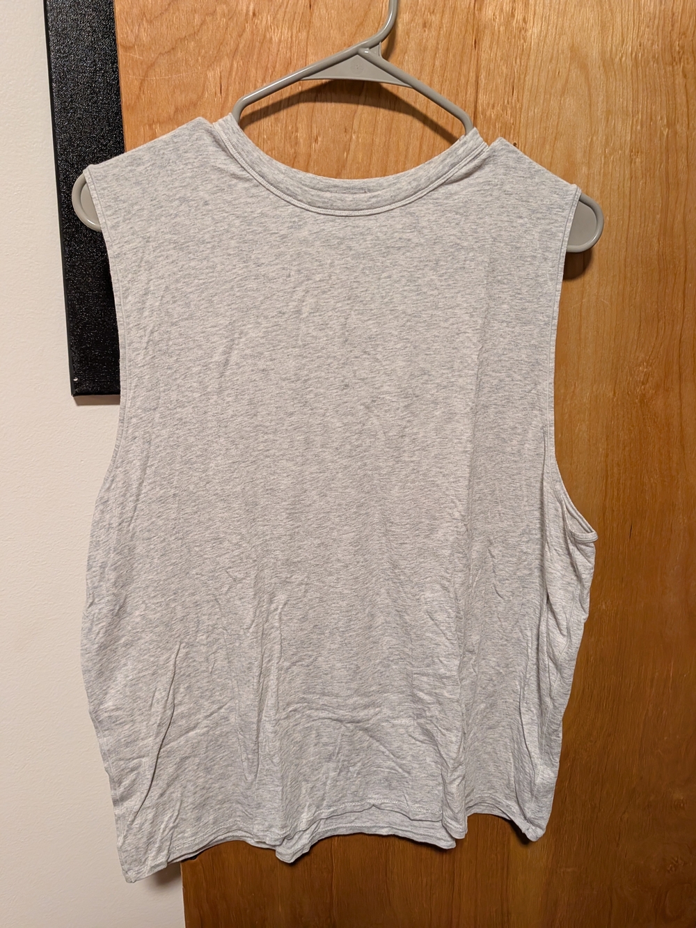 SKIMS oversized "boyfriend" muscle tank